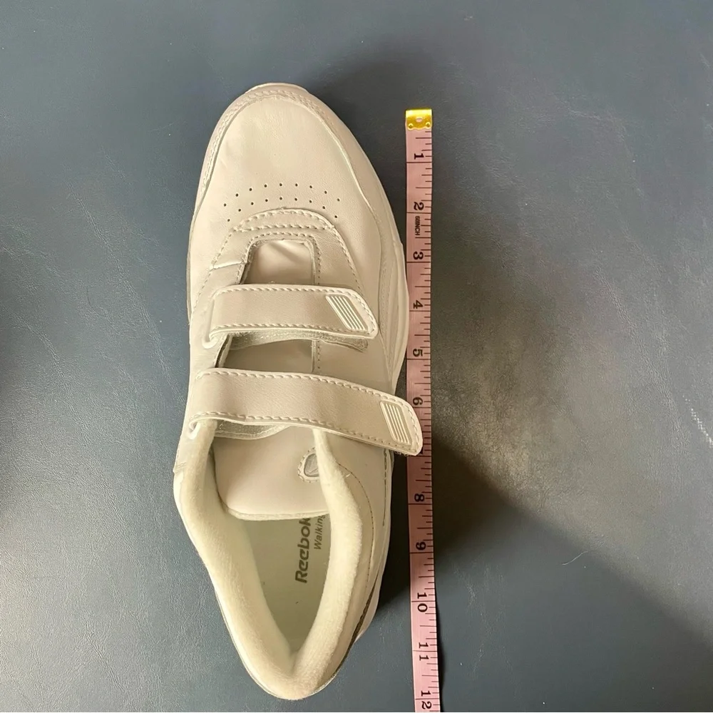 Reebok Walking Athletic Shoe‎ Women's Leather Slip On Comfort Granny Mature 8